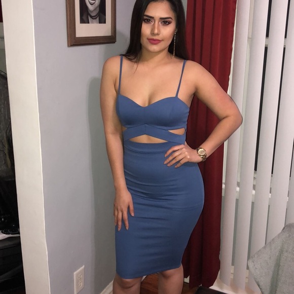 Summer dress! - Picture 3 of 3